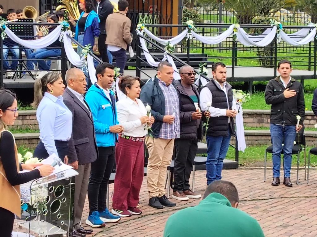 NOTICIAS ROSA, en Colombia bien informada