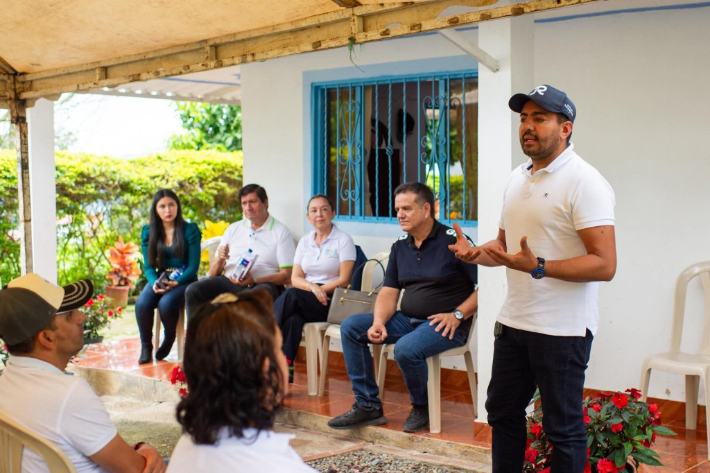 Noticias del Congreso: Avanza proyecto para los CAMPESINOS