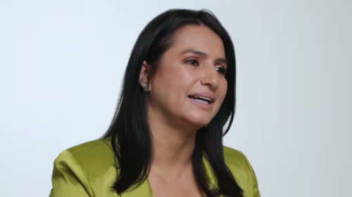 PAOLA HOLGUÍN <CREE EN SU VICTORIA >